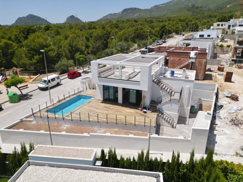 01HJ8FW4BAYT136Z0GMGDAEYPQ-medium Villa Nature