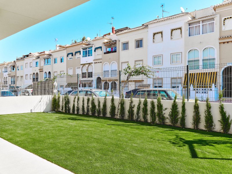 01HJG13A4H16WJ1JT4Q38QP6T0-medium Villa Amalia Mediterranean Gardens Fase III