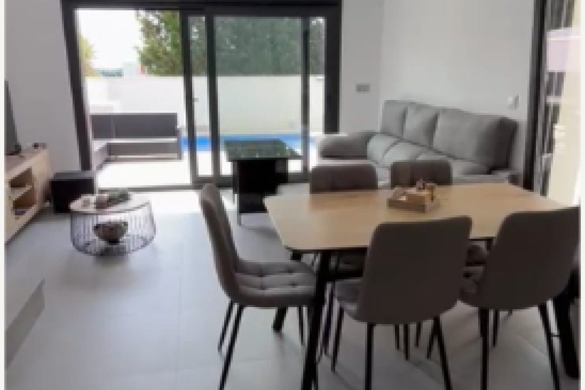 01HPYX7BZTZ6XAB68HH0AJPBX5-medium Amatista Garden Villas F2