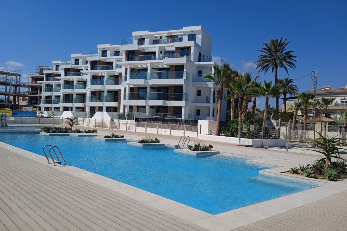 01HV1G36YMV9651598JHG2V8SW-medium L Estanyo Villa Romana