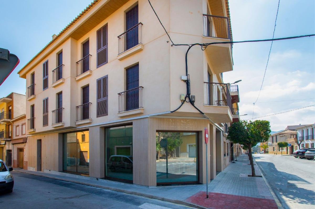 01JNVHP5PFRMTKFGQ3BTN1NTT9-medium Edificio Casa Perea