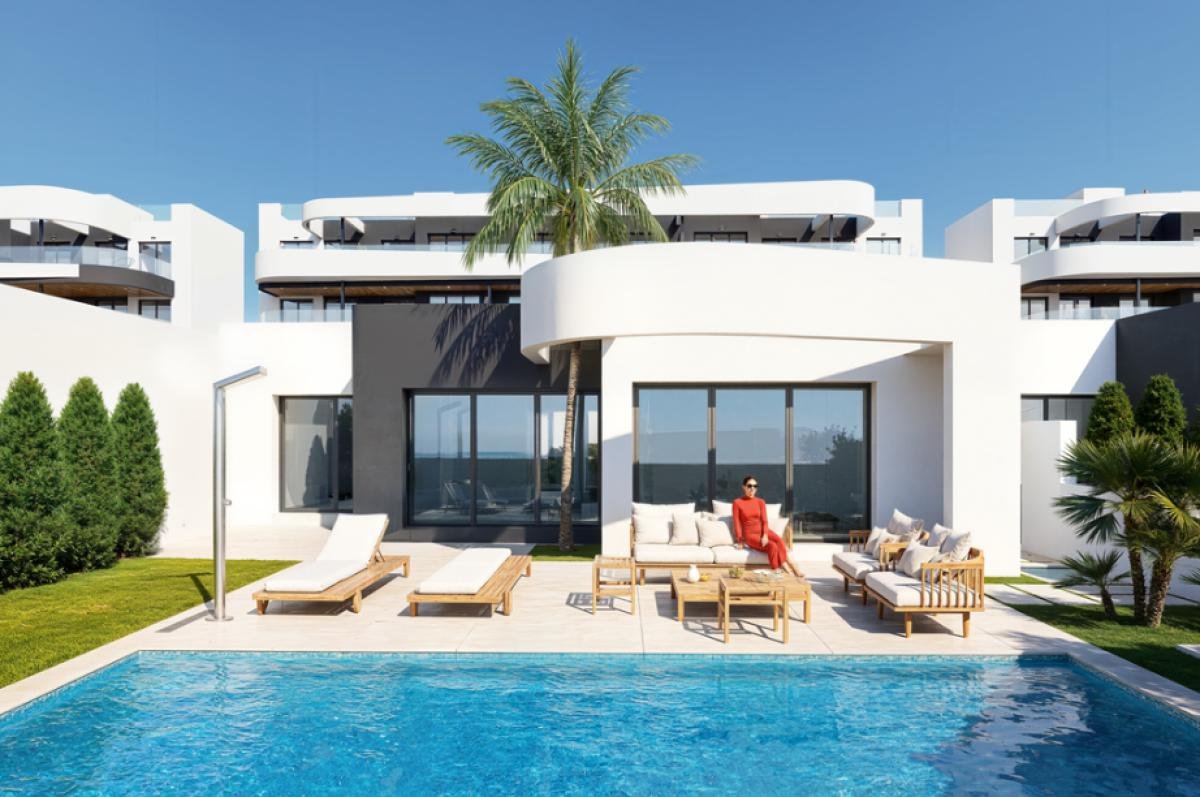 01KNBSA37XWTZBXRKNW2P1Z9S1-medium Best Mediterraneo Villas FII
