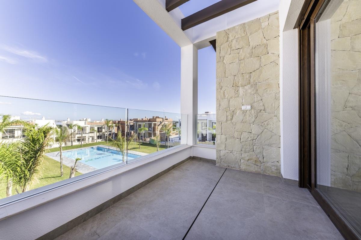 01KS03A94P73Q8YV2QSBCCQA3K-medium Balcones de Vivi F2