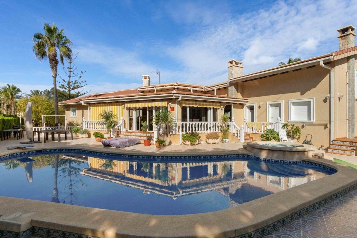 Villa de lujo en Cabo Roig