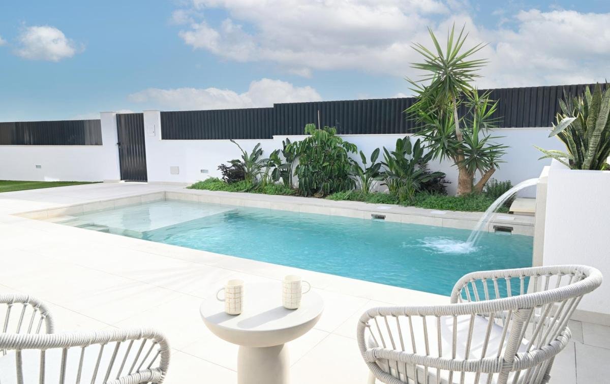 01KGCT77T5D2F2WYXRMWGXEKYJ-medium Montemar Villas ID SMB460150