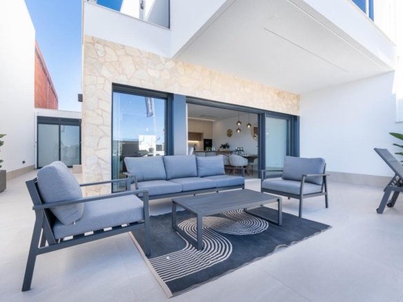 ALTOS LUXURY viila delujo ID SMB471168