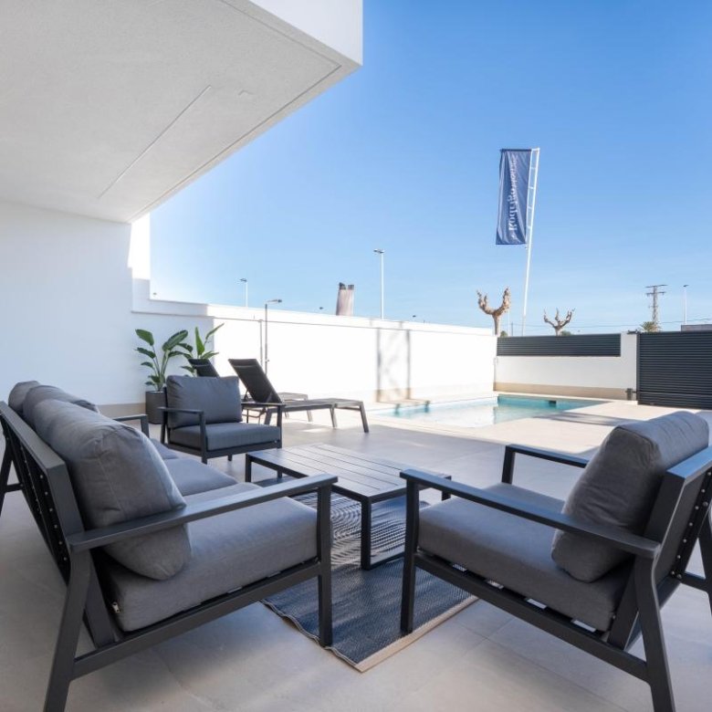 ALTOS LUXURY viila delujo ID SMB471168