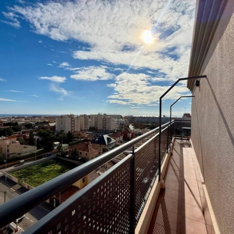 Ático en Calle Matilde Peñaranda, 27, Nueva Torrevieja, Torrevieja ID SMB566796
