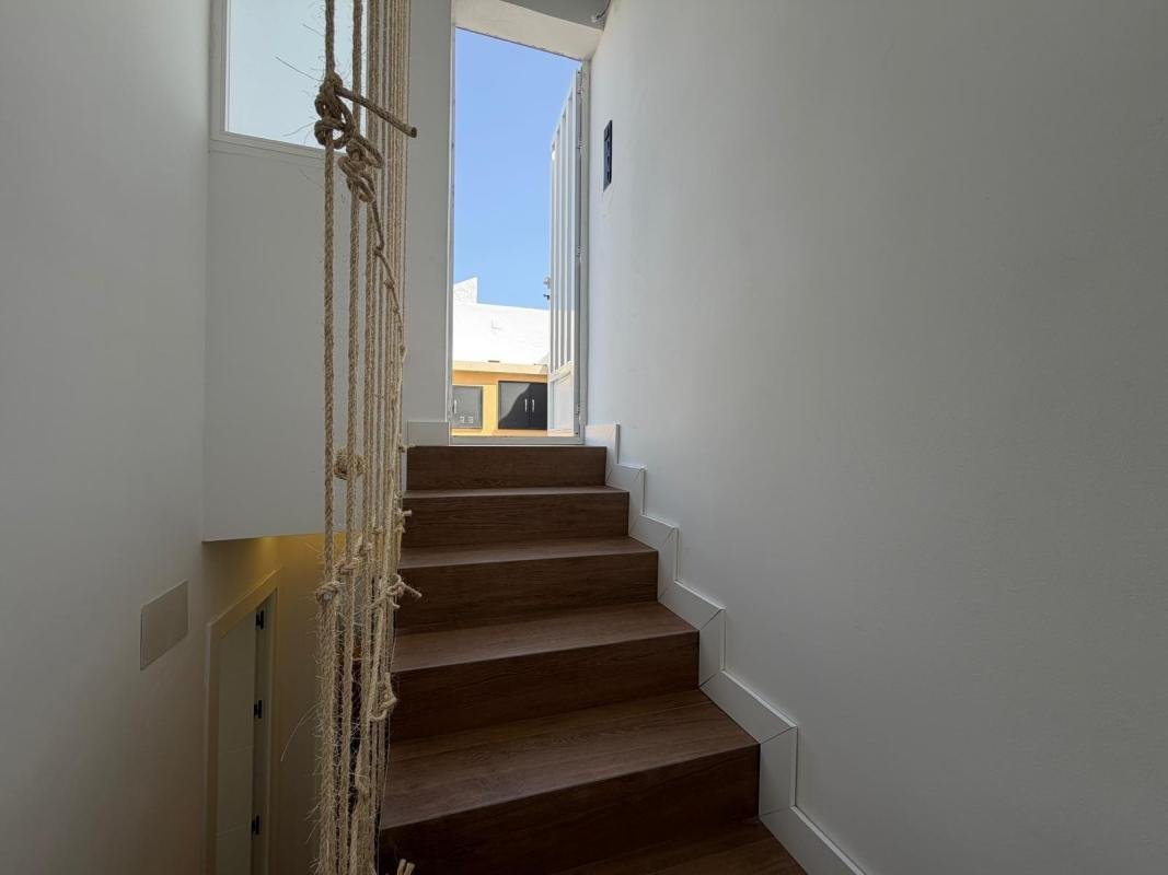 39630fe352ba4b5b819e664267792bb6ffa6fb9f-medium CHALET PAREADO TOTALMENTE REFORMADO CON 3 HAB 3 BAÑOS PISCINA PROPIA Y SOTANO EN CALAS BLANCAS