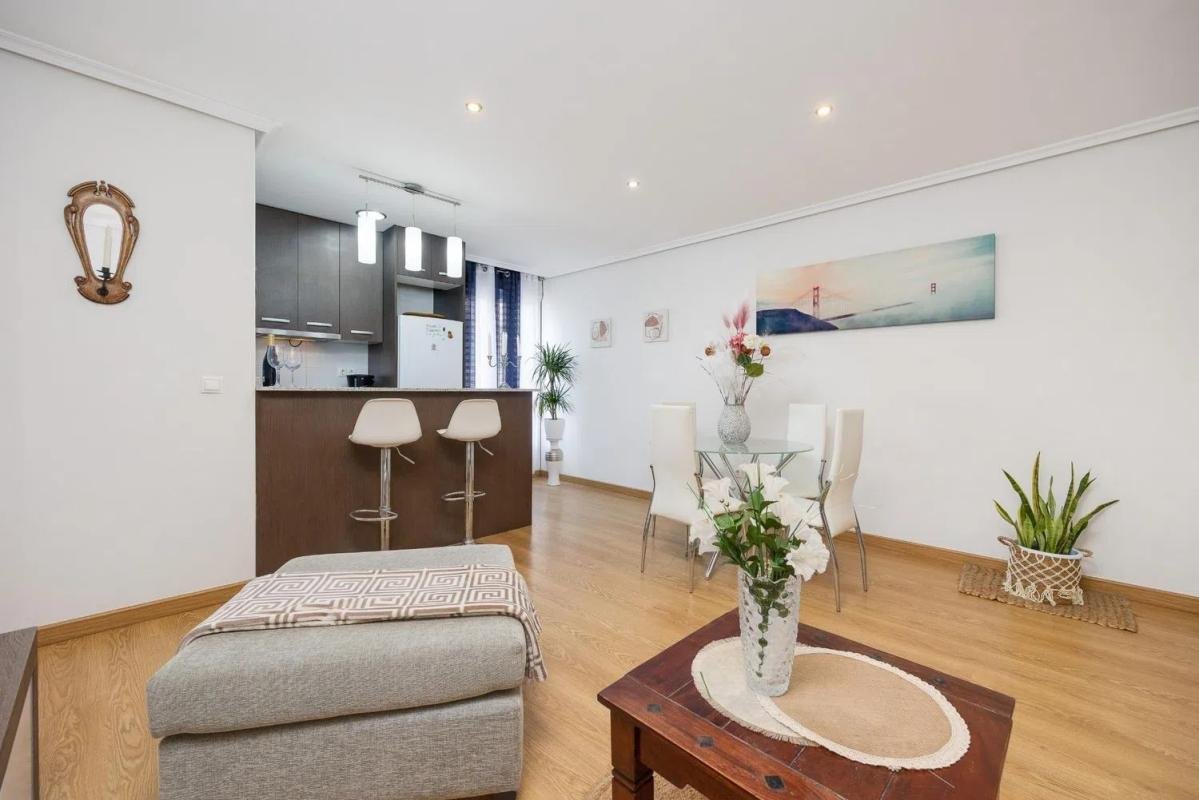 property-175980-1-medium Piso en calle Joven Pura, 10