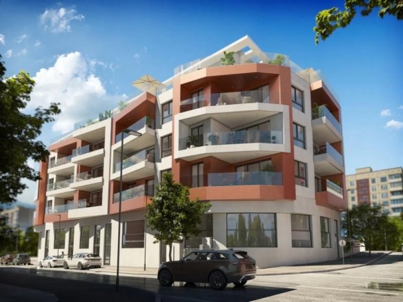 Ático en venta en Ciudad de Requena, 1