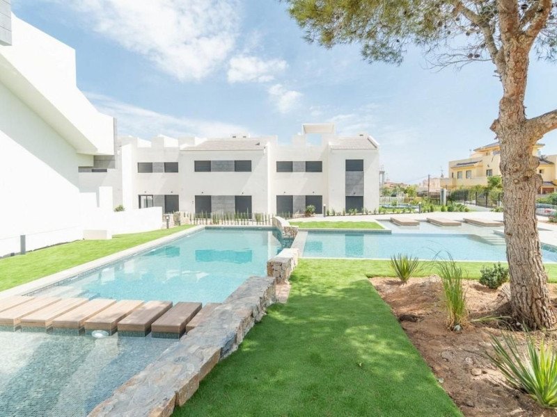 property-24011-12-medium Balcón de la Laguna