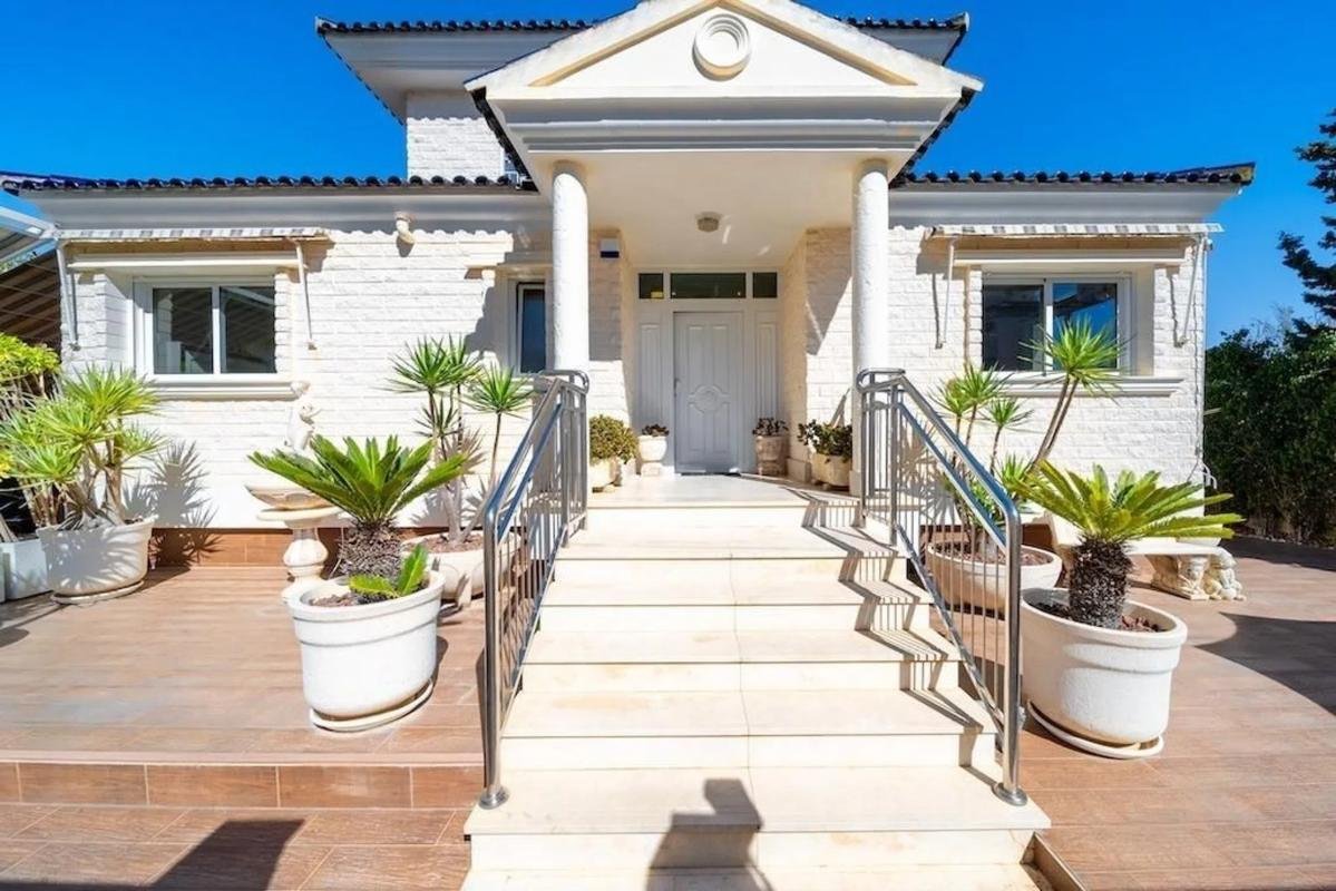 property-248350-1-medium Casa independiente