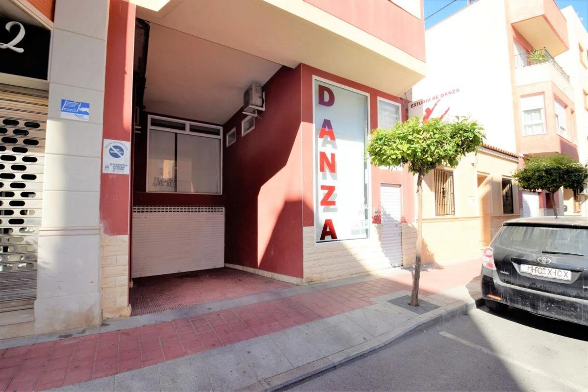 property-321069-3-medium Local en Zona Pueblo
