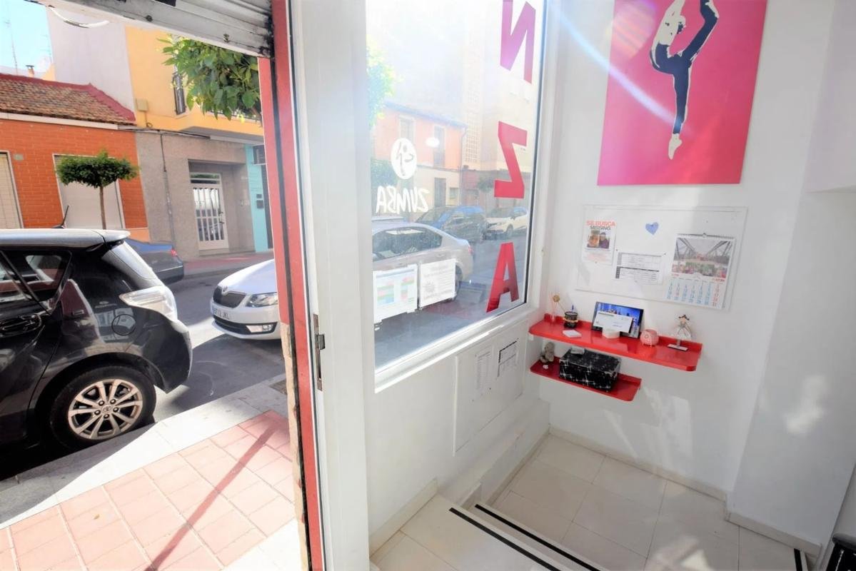 property-321069-4-medium Local en Zona Pueblo
