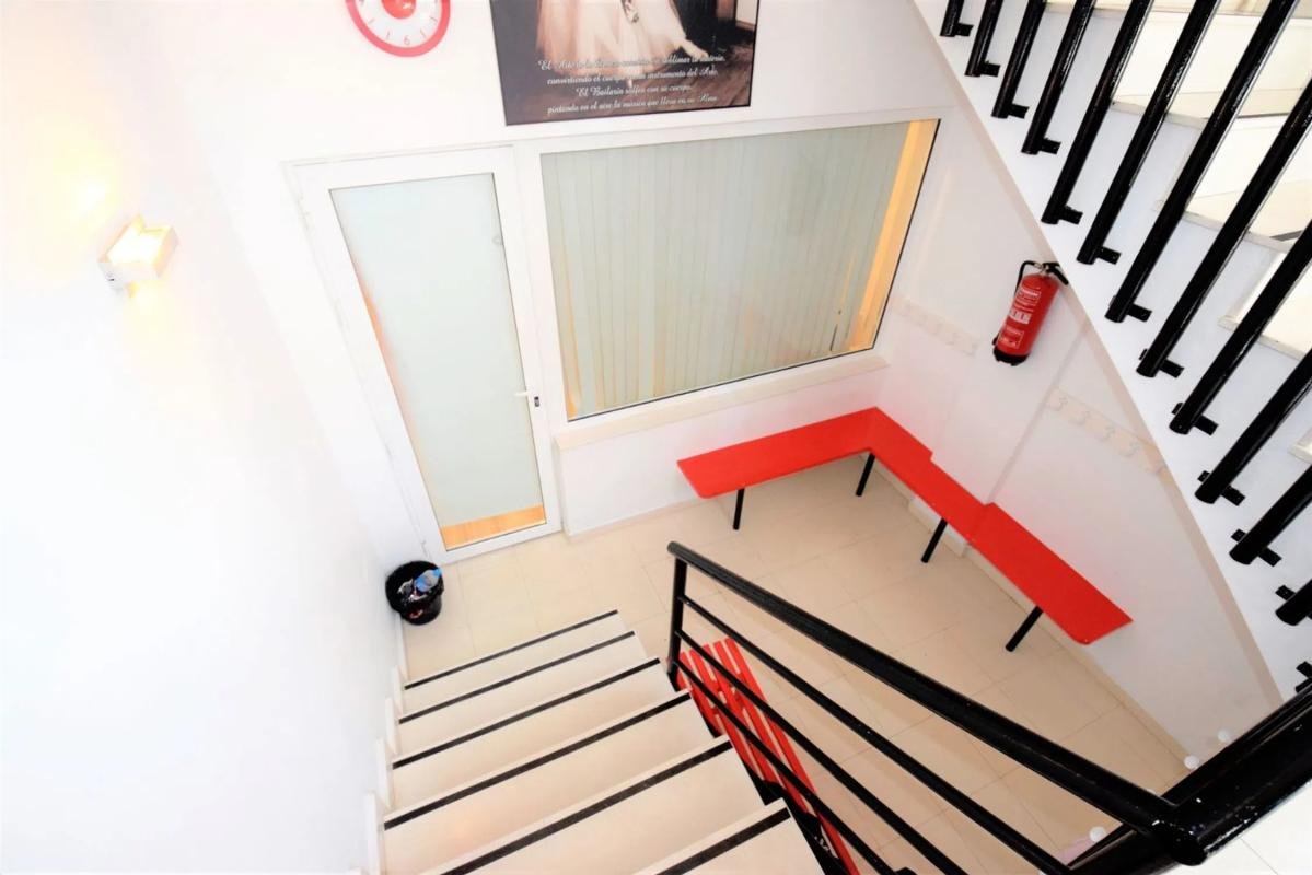 property-321069-6-medium Local en Zona Pueblo