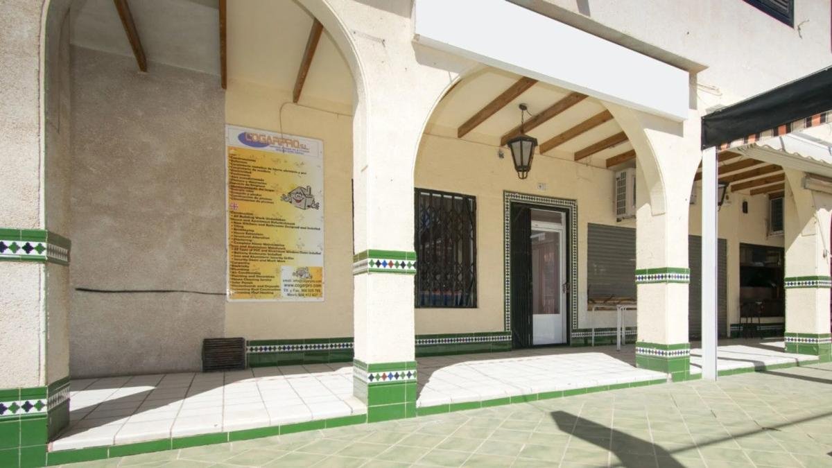property-321455-1-medium Local en carretera del Torrejón