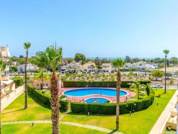 Piso en Barrio Campoamor