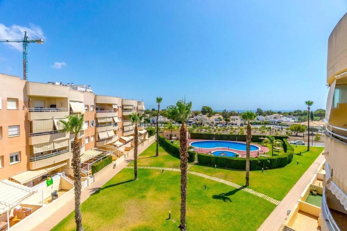 Piso en Barrio Campoamor