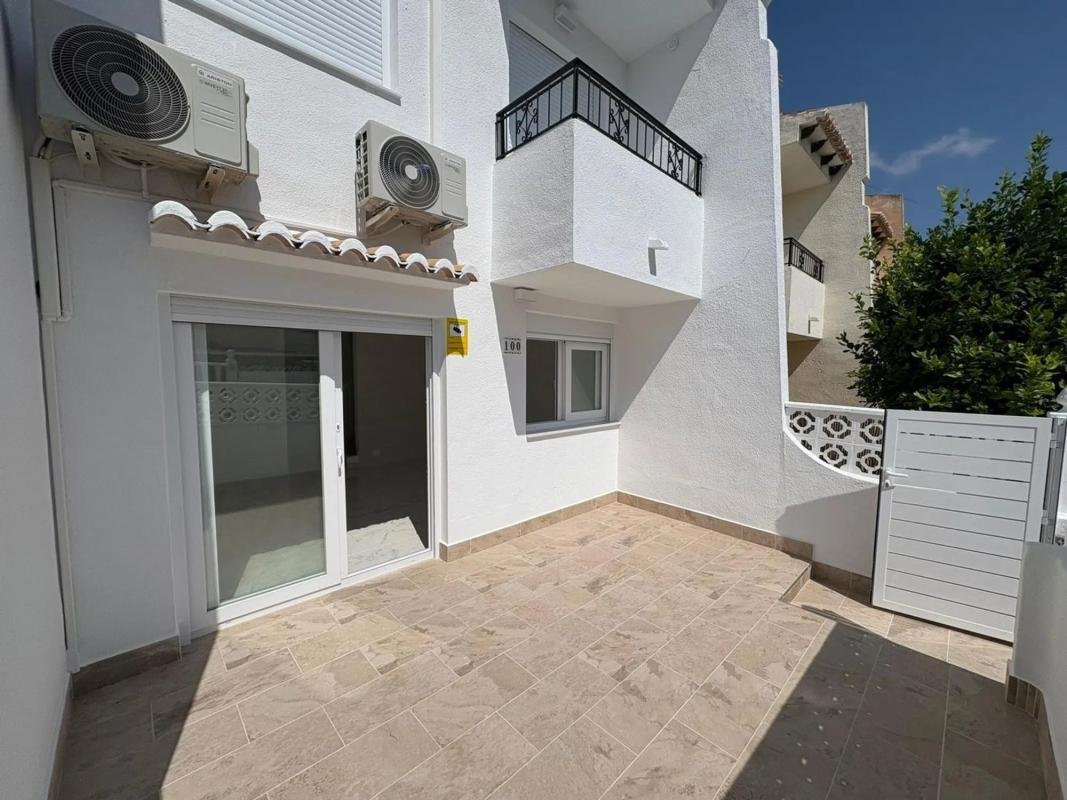 property-360528-6-medium Chalet adosado en avenida de Torrevieja