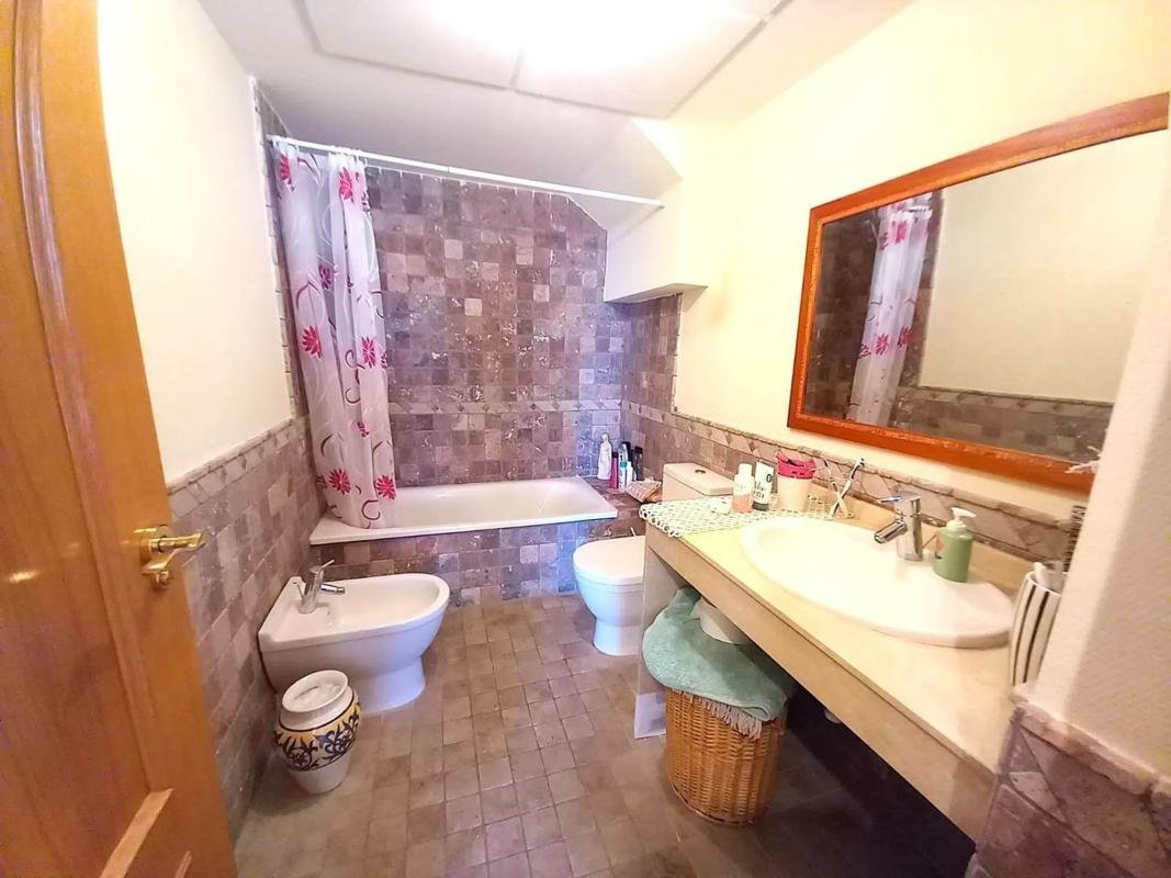 property-364067-12-medium Chalet adosado en avenida de Granada