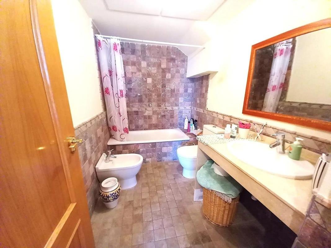 property-364067-13-medium Chalet adosado en avenida de Granada