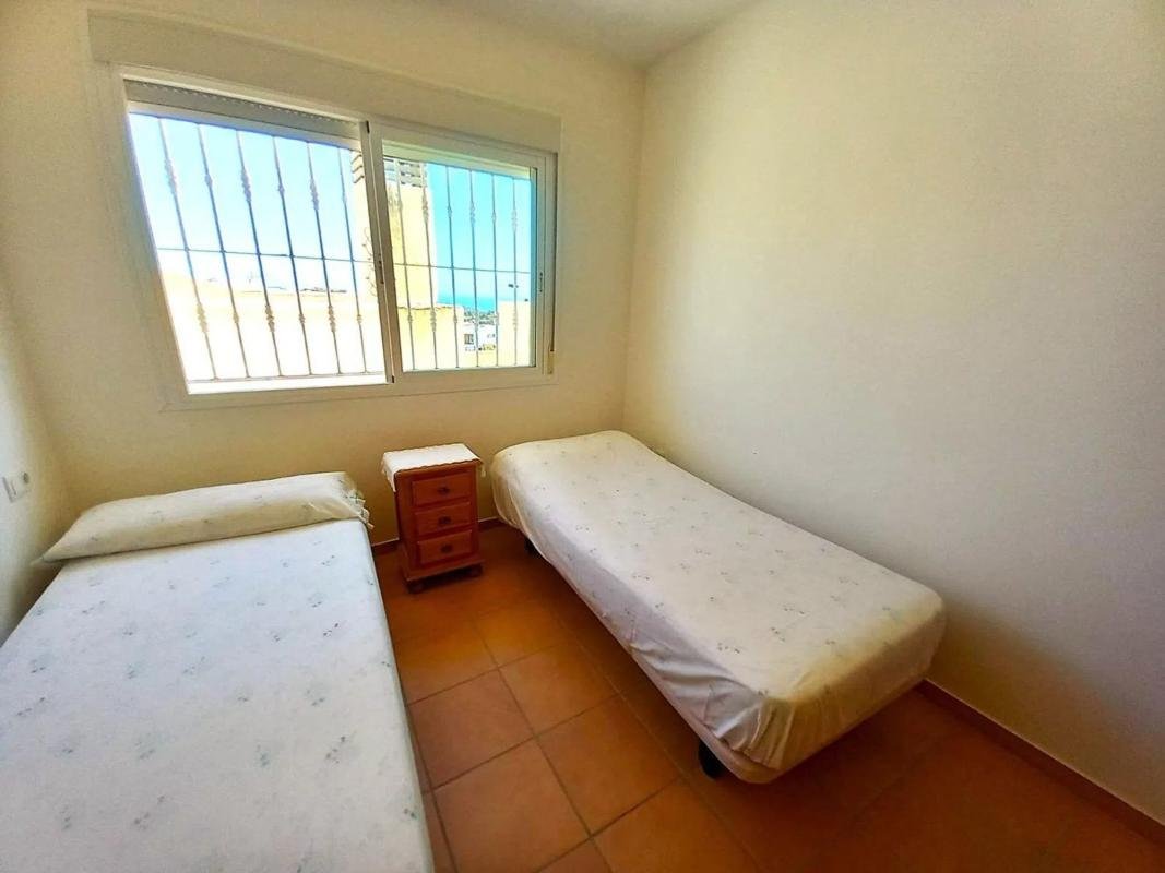 property-364067-15-medium Chalet adosado en avenida de Granada