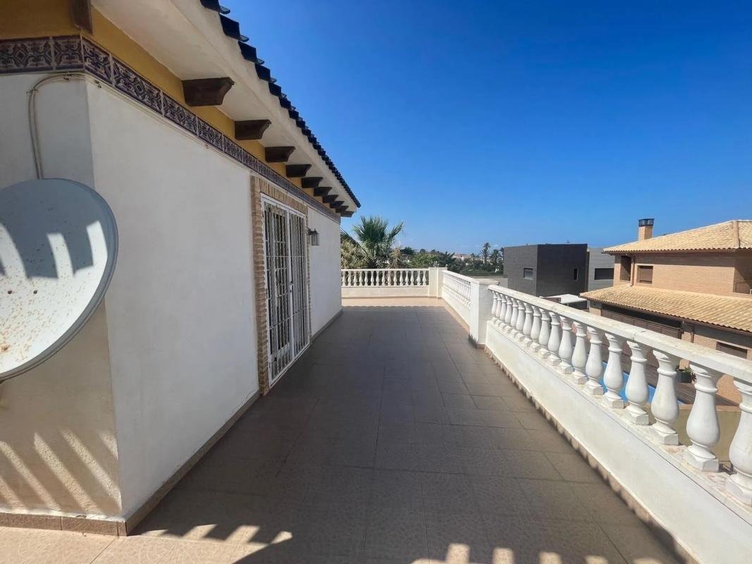 property-375467-3-medium Chalet pareado