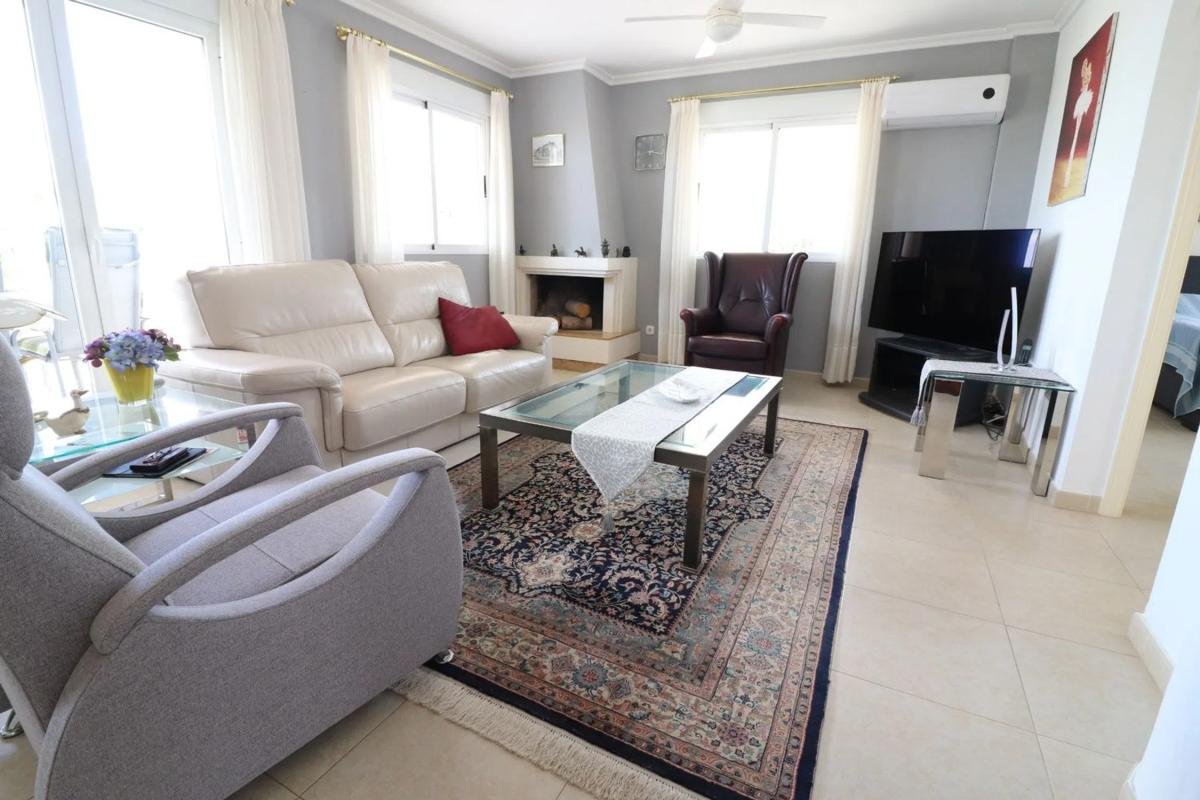 property-400880-1-medium Casa independiente