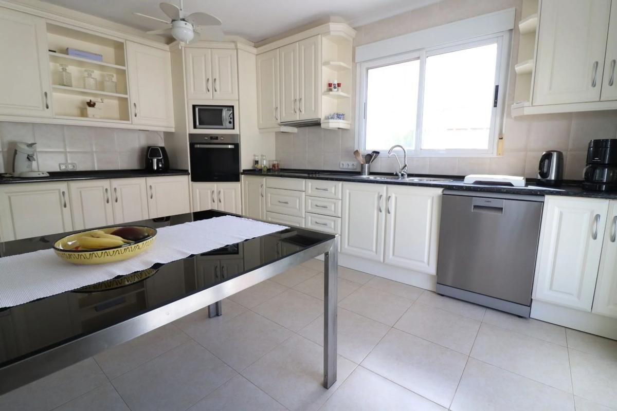 property-400880-2-medium Casa independiente