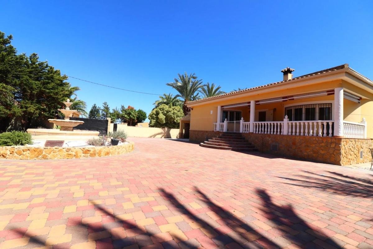 property-401060-7-medium Casa independiente