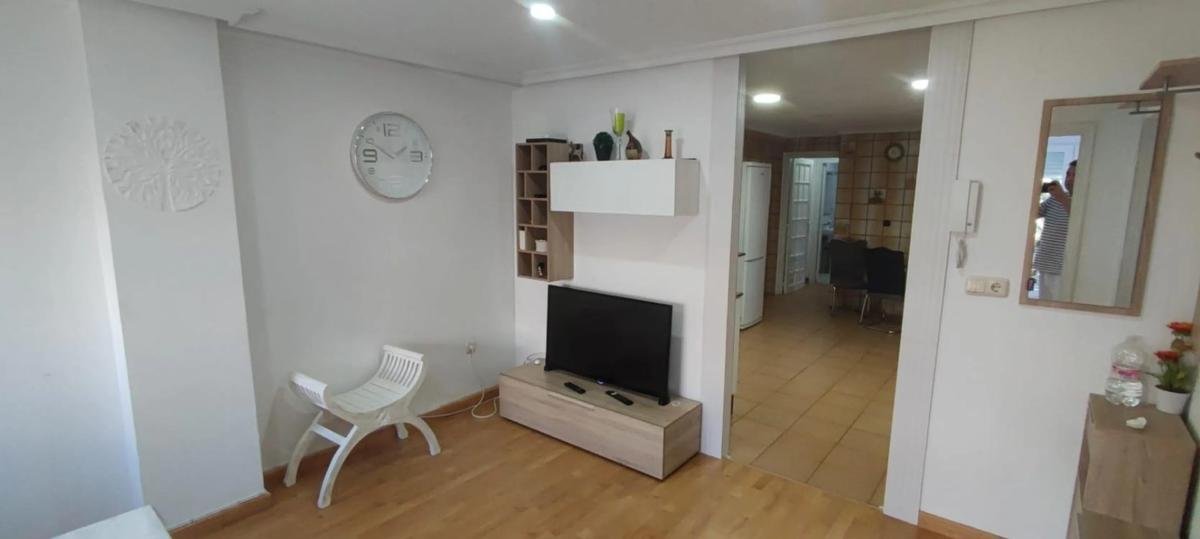 property-406961-1-medium Piso en avenida Alcoi