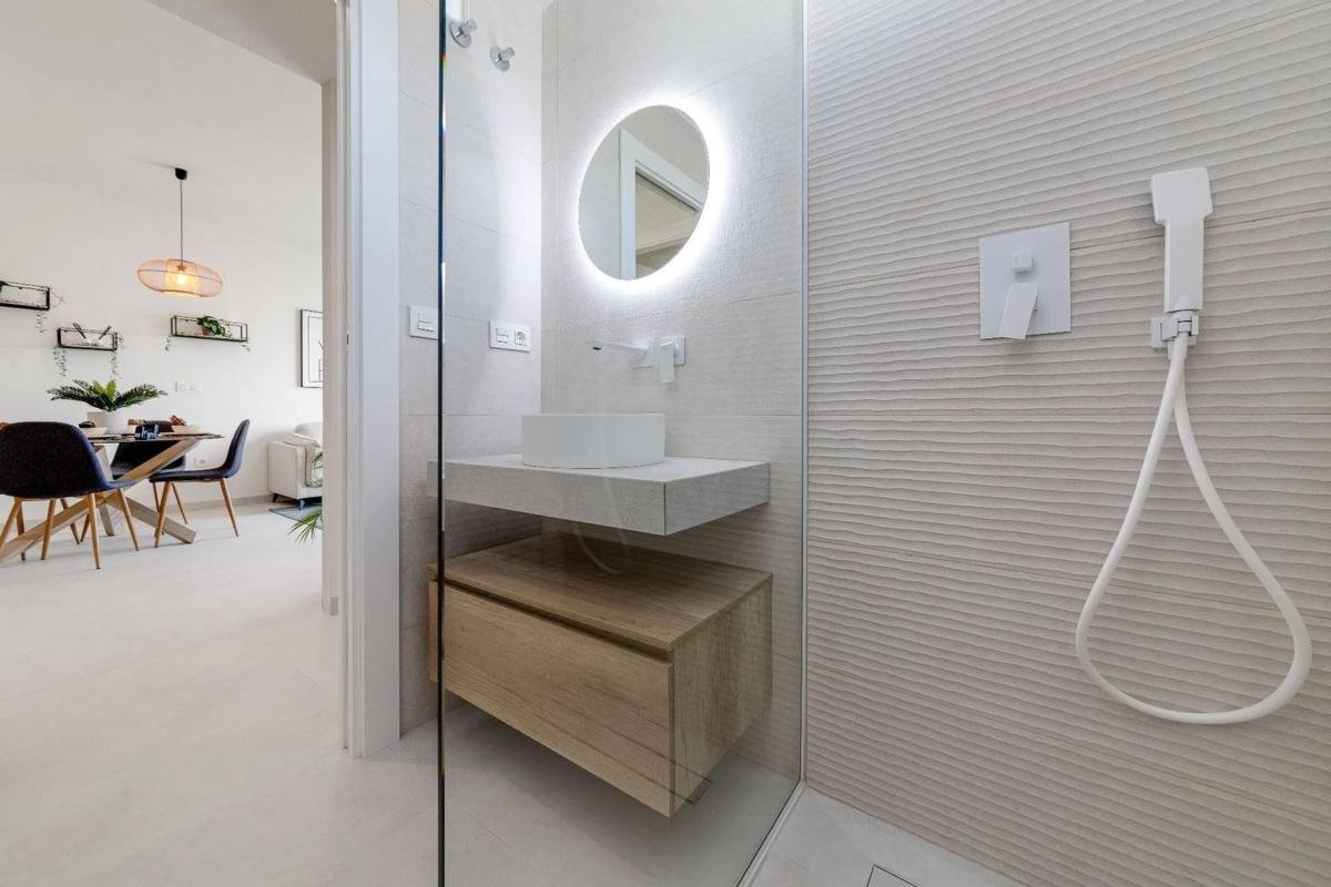 property-424065-3-medium Piso en Urbanizaciones