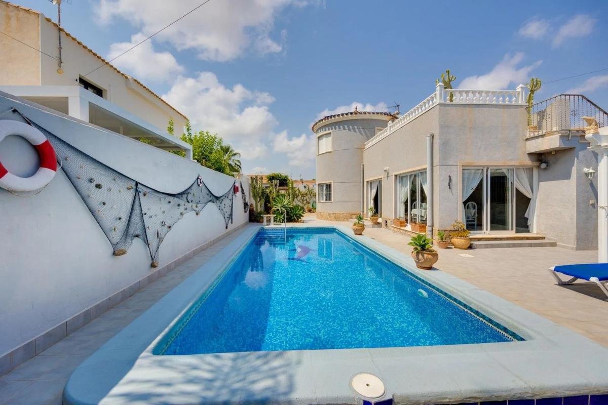 property-424481-1-medium Casa independiente