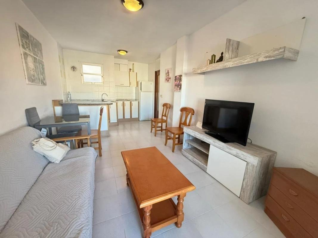 property-434660-1-medium Piso en calle la Loma