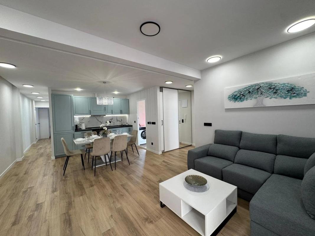 property-434728-1-medium Piso en calle Gumersindo