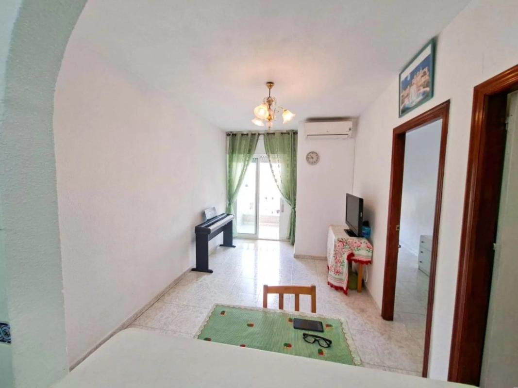 property-434748-3-medium Piso en calle Patricio Zammit