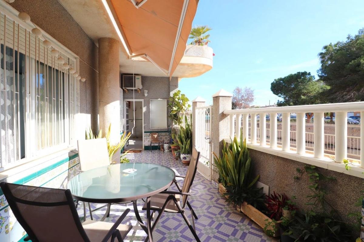 property-441158-1-medium Piso en Centro