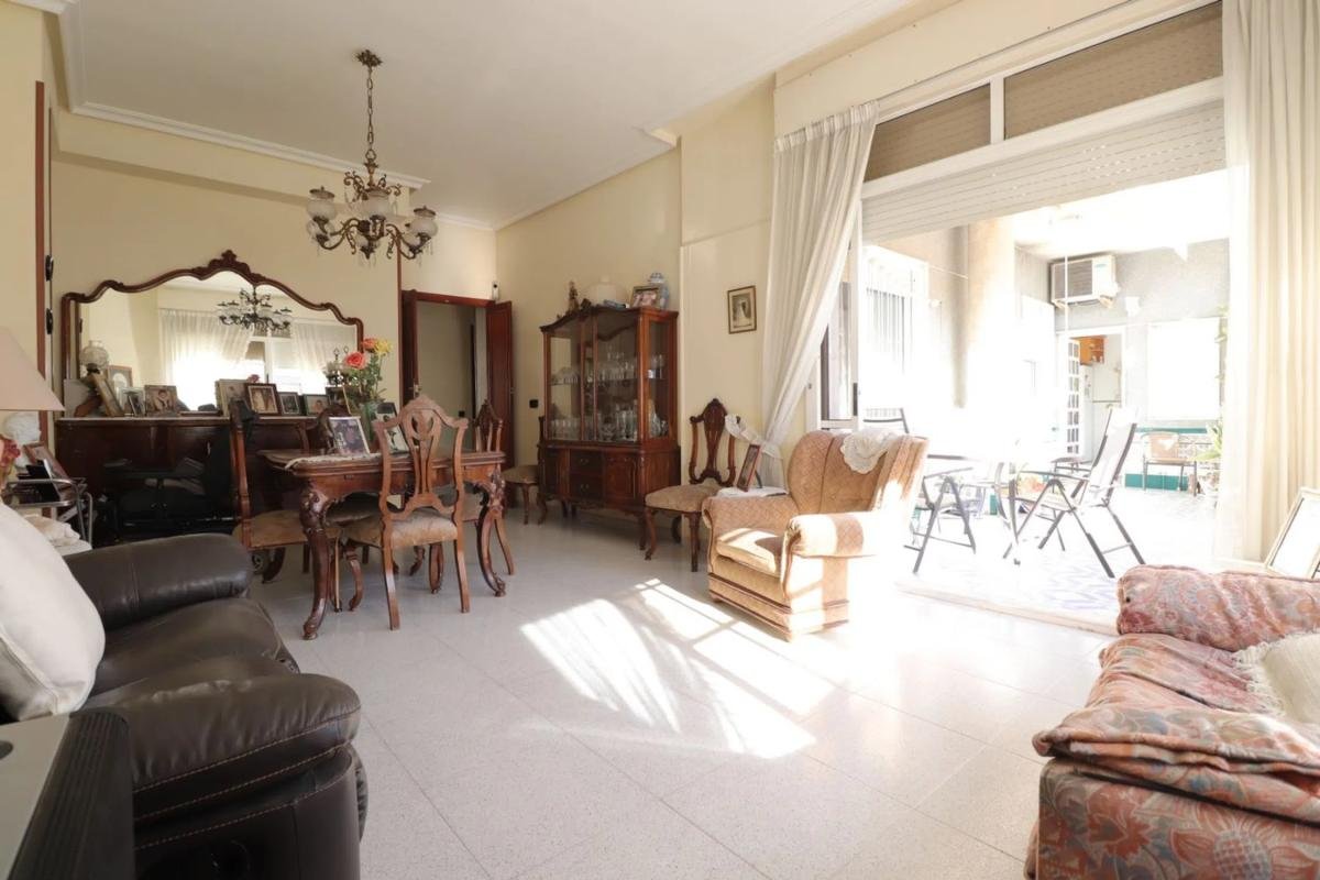 property-441158-3-medium Piso en Centro