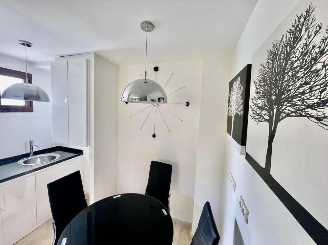 property-442096-12-medium Casa independiente en calle Praga