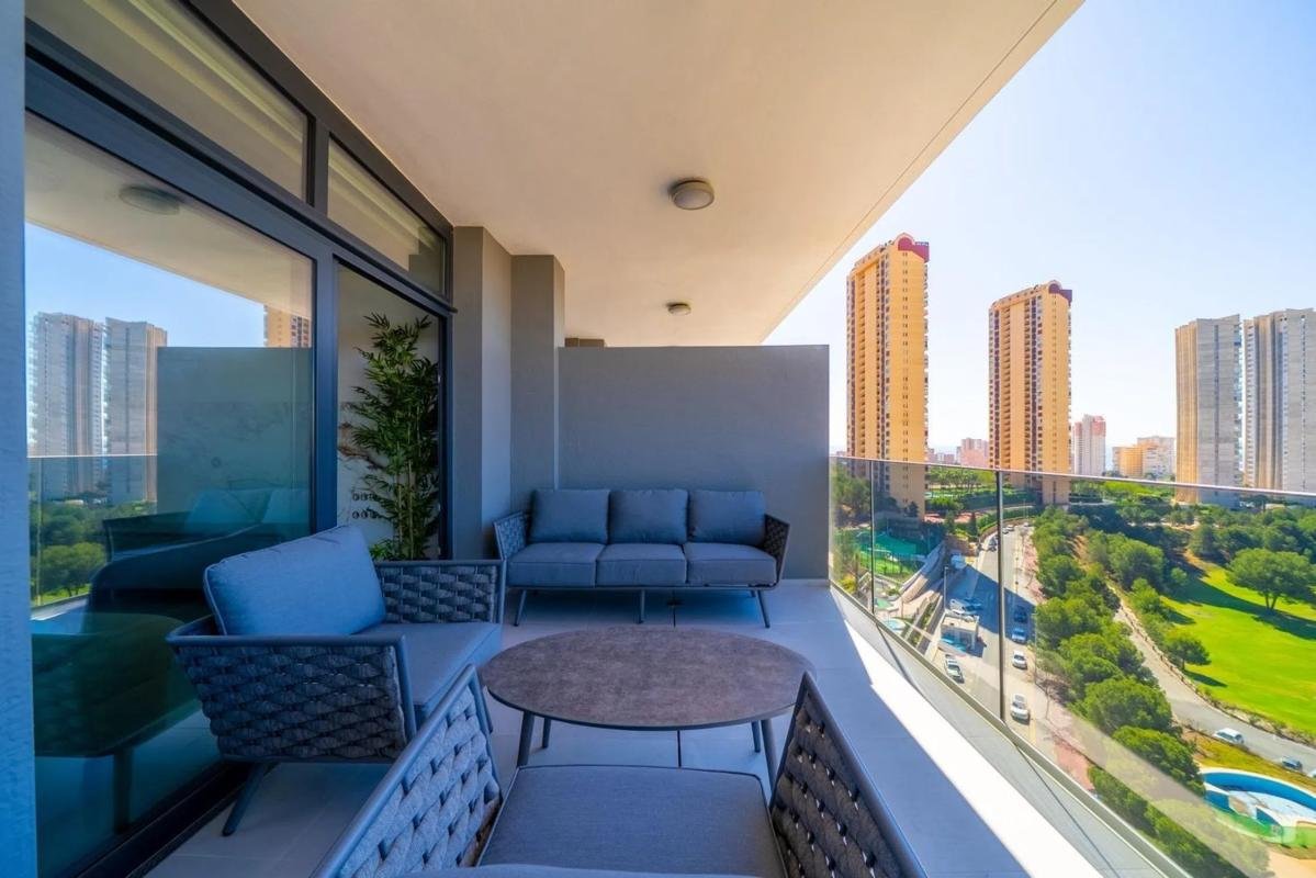 property-443929-2-medium Piso en calle Presidente Adolfo Suárez