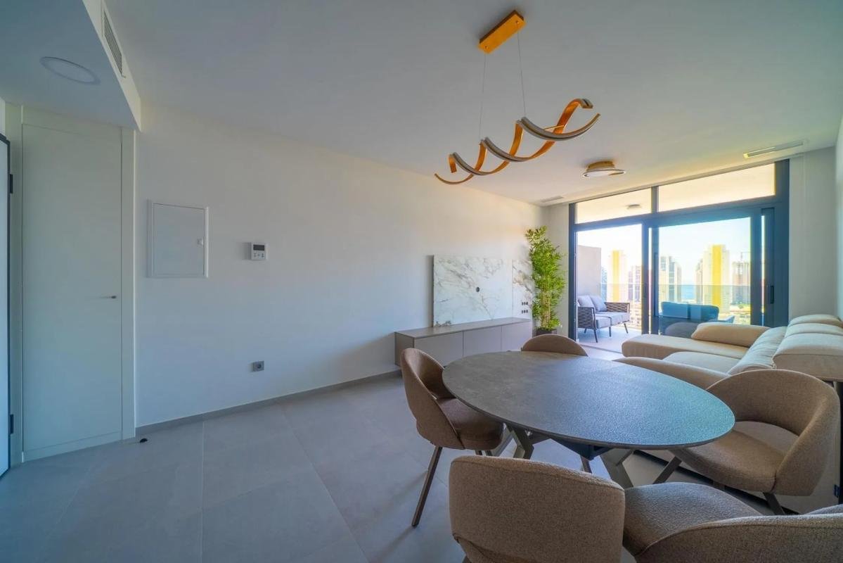property-443929-3-medium Piso en calle Presidente Adolfo Suárez