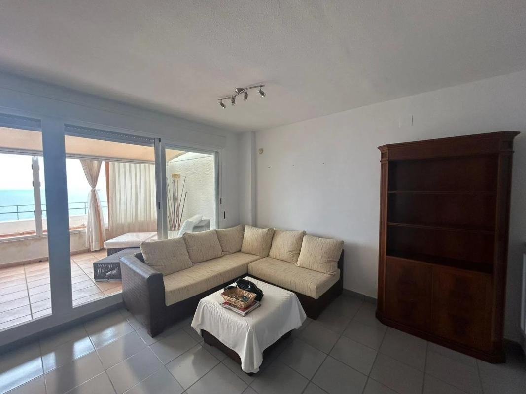 property-444594-1-medium Piso en calle Sierra Dorada, 19