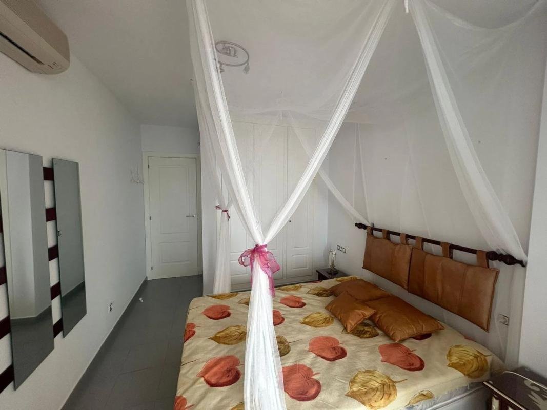 property-444594-3-medium Piso en calle Sierra Dorada, 19