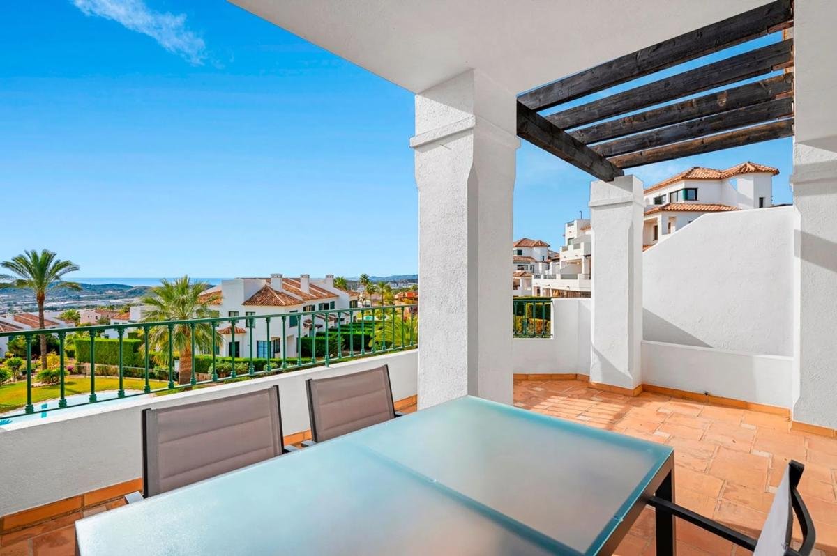 property-452229-1-medium Piso en calle Londres, 35