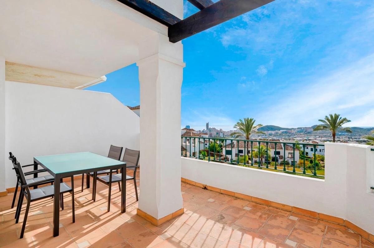 property-452229-2-medium Piso en calle Londres, 35