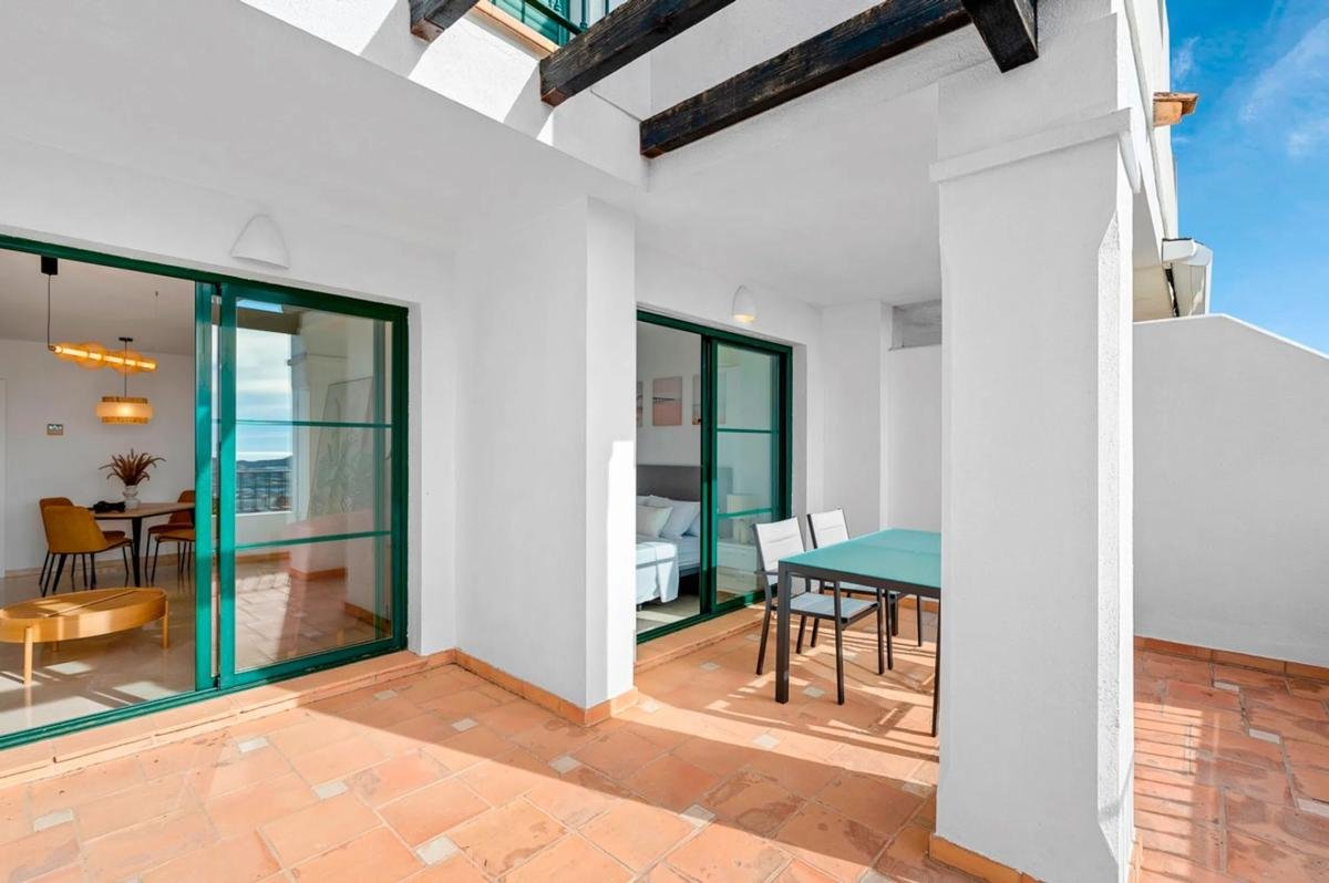 property-452229-3-medium Piso en calle Londres, 35