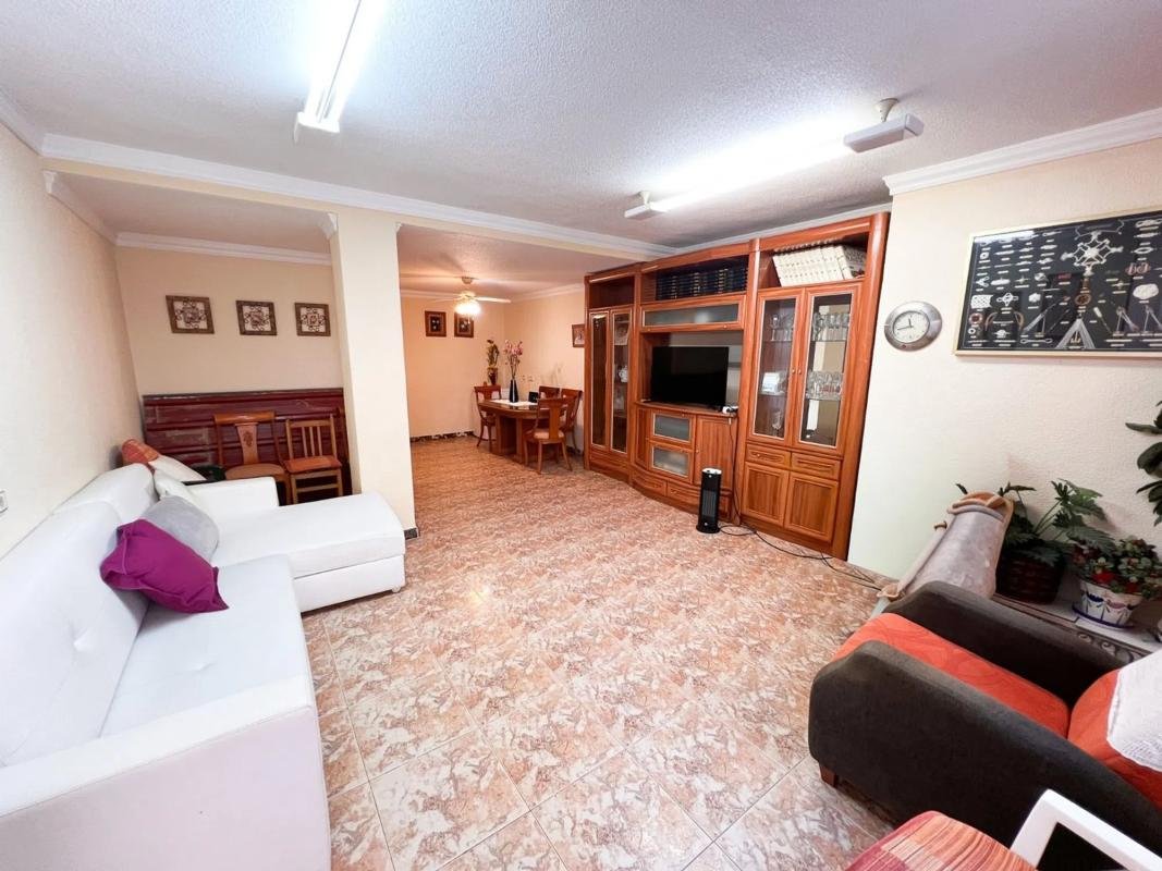 property-452555-1-medium Piso en calle Jorge Juan, 1
