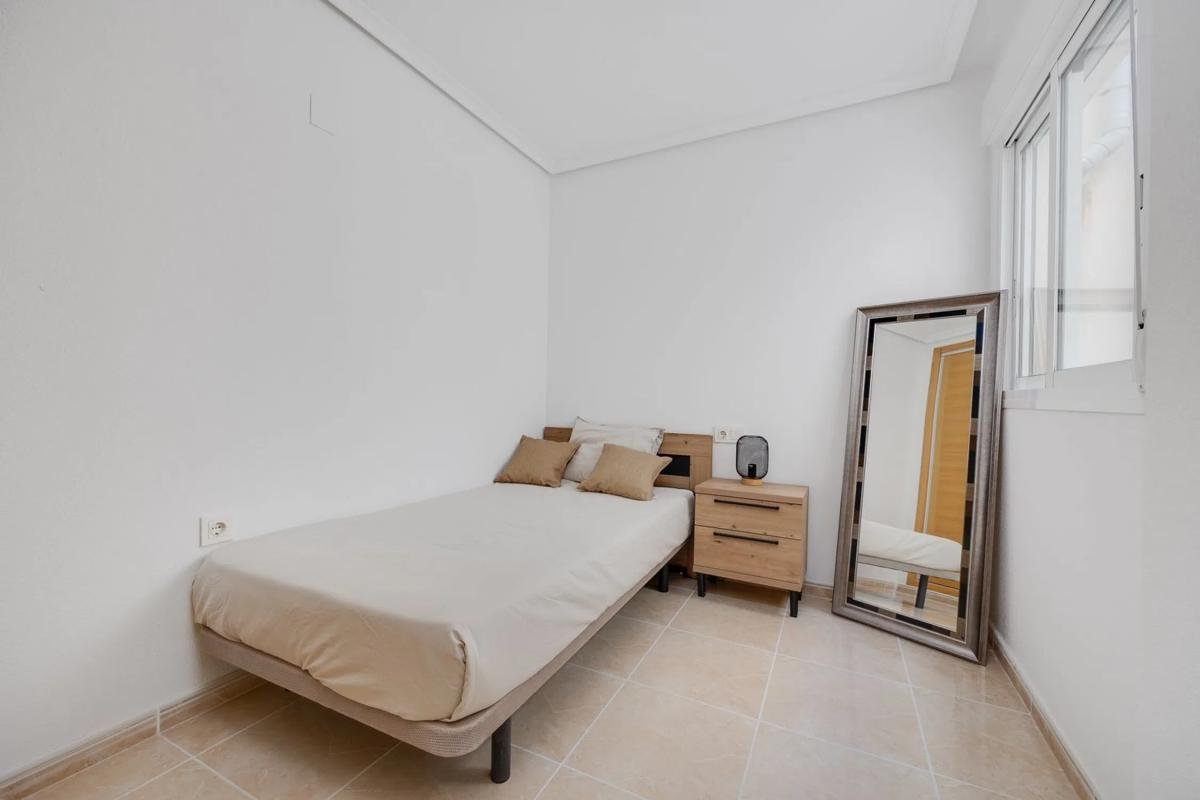 property-453803-23-medium Residencial ¨Larrosa 43-A¨ Fase II