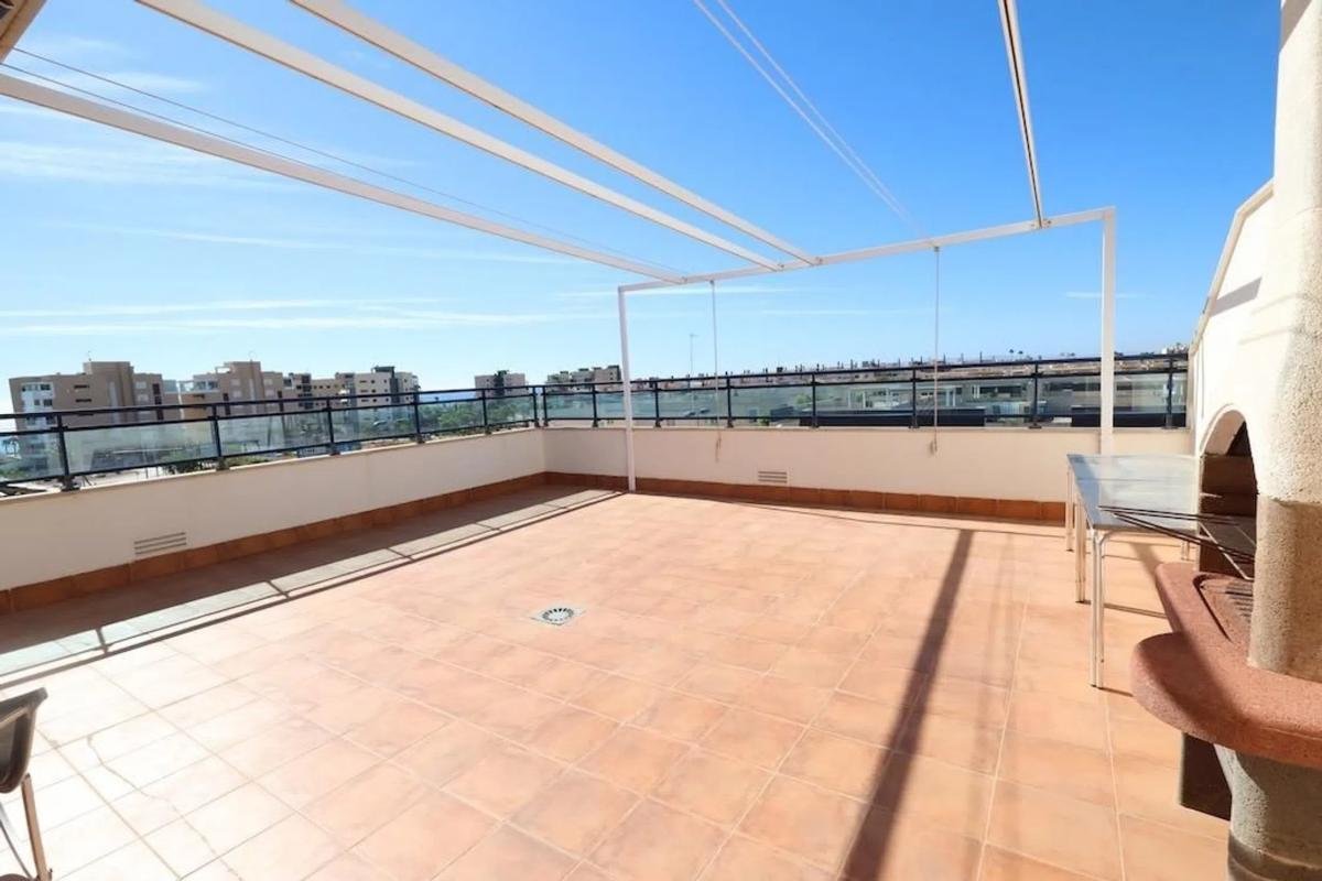 property-463041-16-medium Ático en calle Federico García Lorca